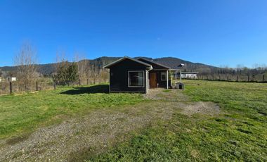 Arriendo Casa en Parcela Semi Amoblada – Exclusivo Loteo Alto Río, Valdivia