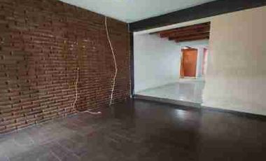 SE VENDE CASA DE 3 HABITACIONES EN IZTAPALAPA