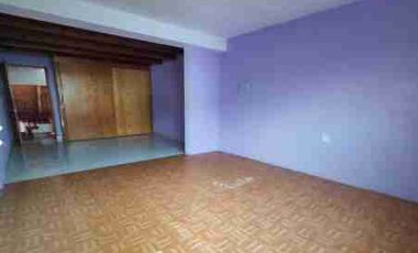 SE VENDE CASA DE 3 HABITACIONES EN IZTAPALAPA