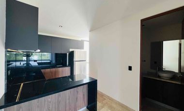 Se renta amplio departamento de tres habitaciones en Enso.