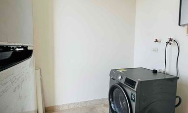 Se renta amplio departamento de tres habitaciones en Enso.