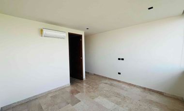 Se renta amplio departamento de tres habitaciones en Enso.