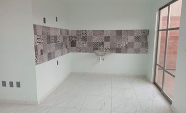 Casa Nueva en Venta con Habitación en Planta Baja, Fraccionamiento Las Margaritas.