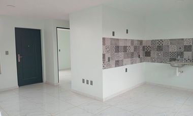 Casa Nueva en Venta con Habitación en Planta Baja, Fraccionamiento Las Margaritas.