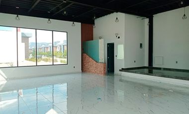 Casa Nueva en Venta con Habitación en Planta Baja, Fraccionamiento Las Margaritas.