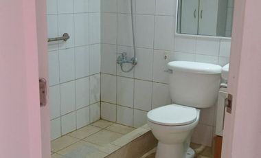 Arriendo departamento amoblado tres habitaciones un baño