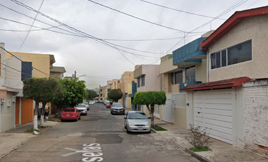 !! Gran Oportunidad !! Hermosa Casa en Remate En Una De Las Mejores Zonas De Michoacán