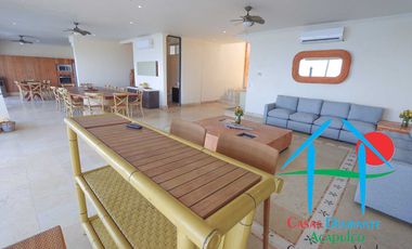 Casa en venta con vista al mar y alberca privada