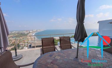 Casa en venta con vista al mar y alberca privada