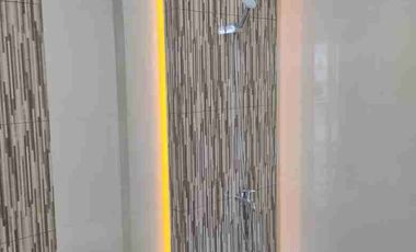 DiJual dan Disewa Gedung/Kantor 3 Lantai   Posisi Hoek  di Kalimalang Jakarta timur