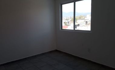 VENDO CASA SOLA COL. BOSQUES DE CUERNAVACA, CUERNAVACA