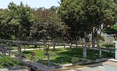 Vendo excelente casa en la Urb Las Brisas Limite Con Pueblo libre