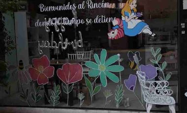 en venta cafetería equipada