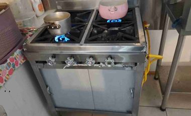 en venta cafetería equipada