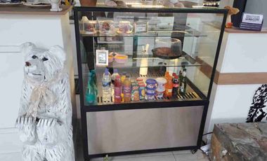 en venta cafetería equipada