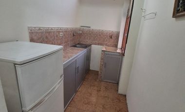 Suite Amoblada en Alquiler en Urdesa Central, 1 Habitación, 1 Baño, Norte de Guayaquil.