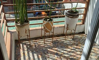 SAMPALOC TOWN HOUSE