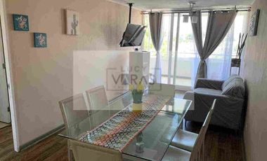 Se arrienda año corrido amplio departamento a pasos de la Av del Mar.