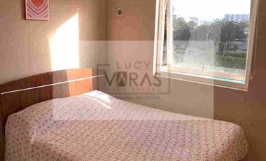 Se arrienda año corrido amplio departamento a pasos de la Av del Mar.