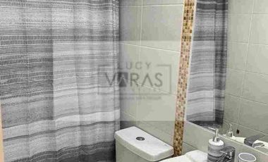 Se arrienda año corrido amplio departamento a pasos de la Av del Mar.