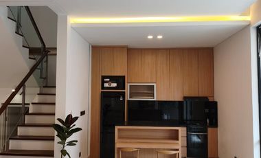Rumah Premium Riverside Residence Furnished & Smart Home, Dekat PVJ & Tol Pasteur