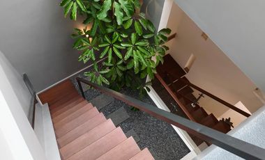 Rumah Premium Riverside Residence Furnished & Smart Home, Dekat PVJ & Tol Pasteur