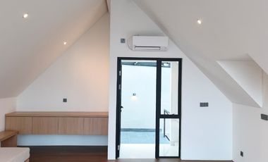 Rumah Premium Riverside Residence Furnished & Smart Home, Dekat PVJ & Tol Pasteur