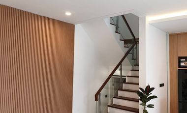 Rumah Premium Riverside Residence Furnished & Smart Home, Dekat PVJ & Tol Pasteur