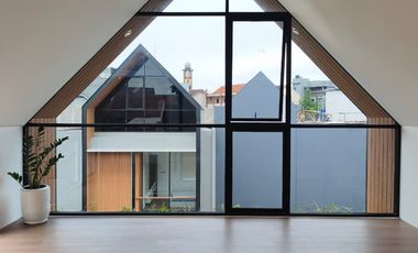 Rumah Premium Riverside Residence Furnished & Smart Home, Dekat PVJ & Tol Pasteur