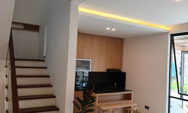 Rumah Premium Riverside Residence Furnished & Smart Home, Dekat PVJ & Tol Pasteur
