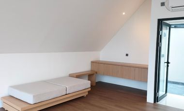 Rumah Premium Riverside Residence Furnished & Smart Home, Dekat PVJ & Tol Pasteur