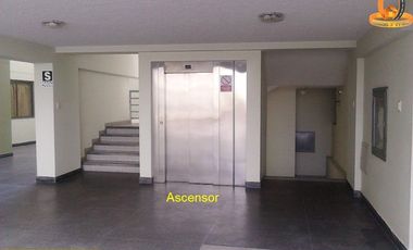 VENDO DEPA CON COCHERA A UN PASO DEL MALL PLAZA DE HUANCAYO