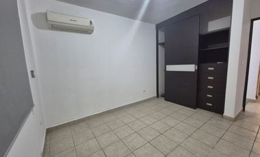 Casa en renta Residencial Santa Cecilia