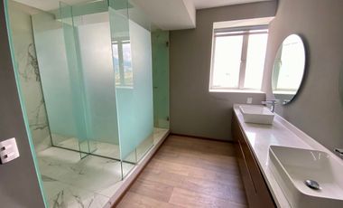 Hermoso departamento en venta en Bosque Real