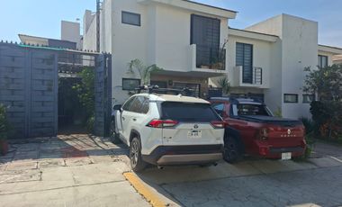 Renta de Casa Amueblada en Condominio Altara Residencial, Tlajomulco de Zuñiga, Jal.