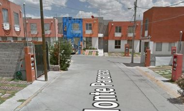 CASA EN VENTA EN CONDOMINIO