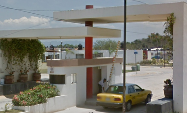 GRAN CASA EN FRACCIONAMIENTO EN VENTA EN VISTA AL MAR 1, COL. LAS MOJONERAS, PUERTO VALLARTA. GRAN OPORTUNIDAD DE INVERSIÓN (RECUPERACIÓN BANCARIA)