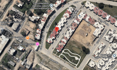 GRAN CASA EN FRACCIONAMIENTO EN VENTA EN VISTA AL MAR 1, COL. LAS MOJONERAS, PUERTO VALLARTA. GRAN OPORTUNIDAD DE INVERSIÓN (RECUPERACIÓN BANCARIA)