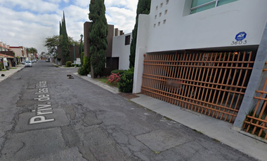 ¡¡ EXCELENTE OPORTUNIDAD!! HERMOSA CASA EN UNA DE LAS MEJORES ZONAS DE PUEBLA, PUE¡¡