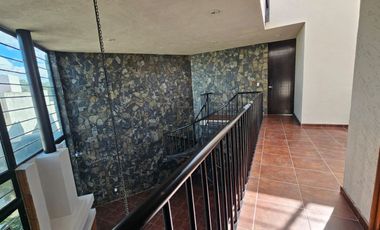 CASA EN RENTA VISTAS ALTOZANO