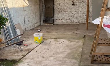 Se vende casa en Villa Los Jardines, Ñuñoa,  3 dormitorios 1 baño Valor $ 155.000.000