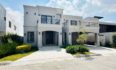 CASA EN RENTA EN CONDOMINIO XV DEL MOLINO RESIDENCIAL ZONA NORTE. CON RECÁMARA EN PLANTA BAJA.