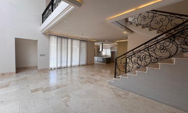 CASA EN RENTA EN CONDOMINIO XV DEL MOLINO RESIDENCIAL ZONA NORTE. CON RECÁMARA EN PLANTA BAJA.