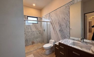 CASA EN RENTA EN CONDOMINIO XV DEL MOLINO RESIDENCIAL ZONA NORTE. CON RECÁMARA EN PLANTA BAJA.