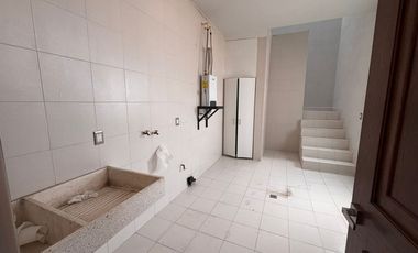 CASA EN RENTA EN CONDOMINIO XV DEL MOLINO RESIDENCIAL ZONA NORTE. CON RECÁMARA EN PLANTA BAJA.