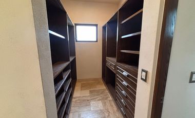 CASA EN RENTA EN CONDOMINIO XV DEL MOLINO RESIDENCIAL ZONA NORTE. CON RECÁMARA EN PLANTA BAJA.