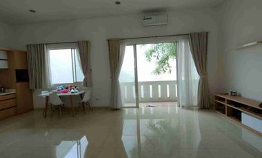 Disewakan Rumah Crown Golf Furnished Pantai Indah Kapuk Jakarta Utara