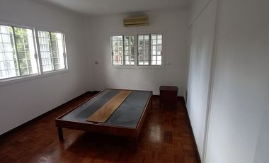 FOR RENT: 4BR HOUSE IN VALLE VERDE 1 PASIG CITY