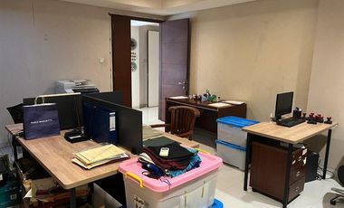 Siap operasional! Disewakan Ruang Usaha Strategis Area Radio Kebayoran Baru, Jakarta Selatan.