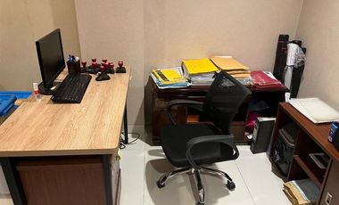 Siap operasional! Disewakan Ruang Usaha Strategis Area Radio Kebayoran Baru, Jakarta Selatan.